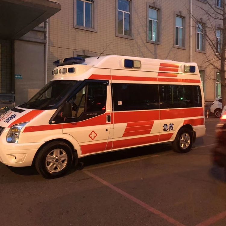 普安夜间租赁救护车护送病人转院：安全转运的 8 大核心注意事项